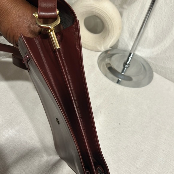 Authentic Cartier Must De Cartier Leather shoulder/cross body bag Bordea… - Picture 7 of 14